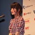 「日本シアタースタッフ映画祭」の授賞式でスピーチをする橋本愛