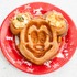 定番のミッキーワッフルやチュロスが期間限定バージョンに！秋冬スペシャルフードをパークで楽しもう！