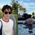 俳優イ・ジョンソク、“バキバキの背筋”にファン悶絶…休暇中のプライベートショットから目が離せない！【PHOTO】