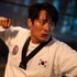 『エージェント・キム』“信じて見られる俳優”チェ・デフン「まるでドッキリのような気分」【インタビュー】