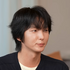 イ・ジュンギ、自身の魅力は「綺麗な鼻」と照れ笑い…！坂口健太郎との豪華ツーショットトーク公開