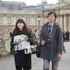 綾瀬はるか＆松坂桃李／『万能鑑定士Q －モナ・リザの瞳－』 in パリ（芸術橋）／ (C) 2014映画「万能鑑定士Q」製作委員会