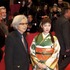 ベルリン国際映画祭・レッドカーペットでの山田洋次監督＆黒木華　(c) JEAN-LOUIS TORNATO
