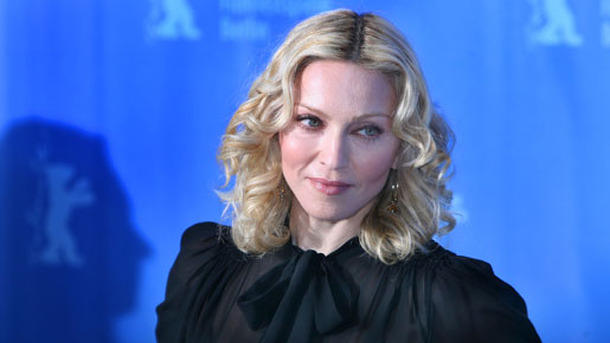 ベルリン国際映画祭のフォトコールに登場したマドンナ -(C) Splash/AFLO