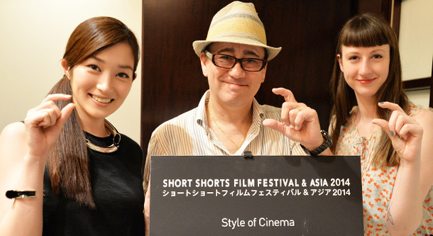 高梨臨（左）＆ローレンス・レイモンド（右）／「ショートショート フィルムフェスティバル ＆ アジア 2014」での対談