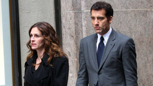 N.Y.で『Duplicity』（原題）を撮影中のジュリア・ロバーツとクライヴ・オーウェン -(C) Splash/AFLO