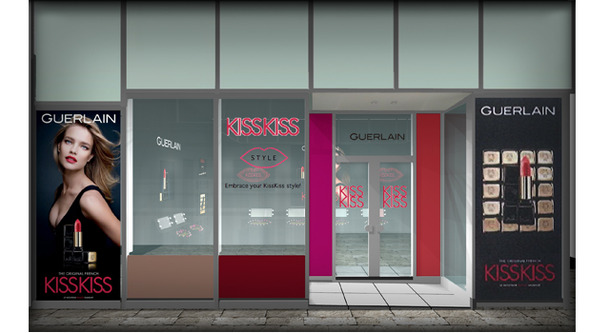 「ゲラン (Guerlain) 」は、8月1日（金）に全国発売するゲランの新リップスティック「KISSKISS（キスキス）」（全25色 4,536円）を記念して表参道ヒルズにて、8月1日（金）、2日（土）、3日（日）の3日間でポップアップストア『KISSKISS POP-UP STORE in 表参道』を開催する。 入場は無料。