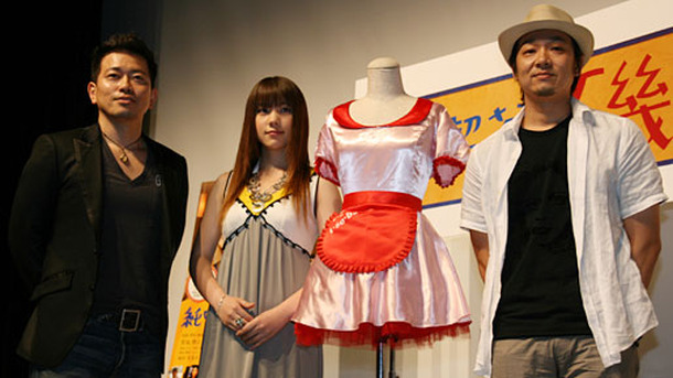 『純喫茶磯辺』完成披露試写会（左から）宮迫博之、仲 里依紗、吉田恵輔監督