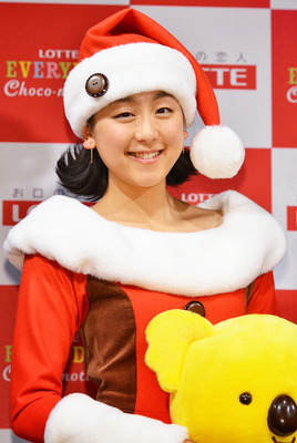 スケートへの想いを語った、浅田真央／「クリスマス・チョコツリー」点灯式