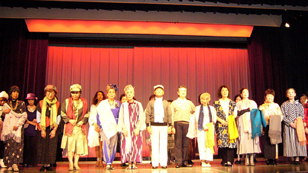 『マルタのやさしい刺繍』公開記念ファッションショー