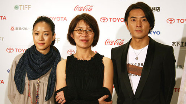 『親密』記者会見（左より）カリーナ・ラム、アイヴィ・ホー監督、イーキン・チェン