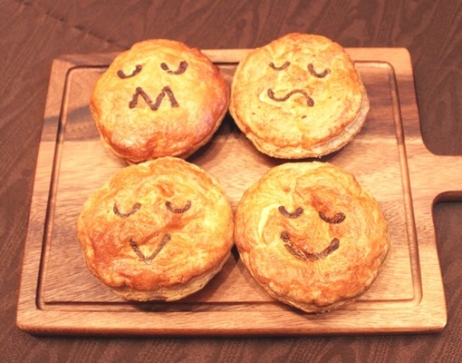 オーストラリア発祥のパイ専門店『パイフェイス』で販売される商品