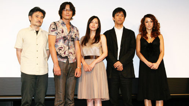 中谷美紀 豊川悦司 西島秀俊 黒沢清監督 Loft ロフト 完成披露試写会舞台挨拶 Cinemacafe Net