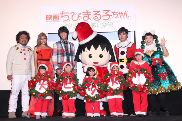 ローラ 直美 劇団ひとりらが観客に歌とマカロンのクリスマスプレゼント Cinemacafe Net