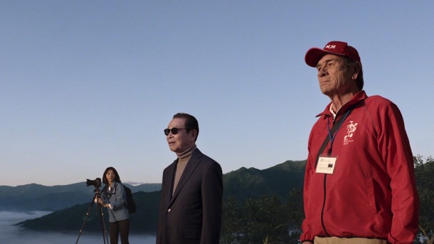 サントリーコーヒー「プレミアムボス ザ・ラテ」新TV-CM「プレミアム城跡」篇