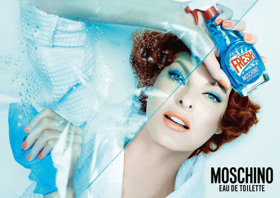 モスキーノが家庭用洗剤の形をしたユニークなボトルが特徴の新作フレグランス「モスキーノ フレッシュクチュール オードトワレ」を発売