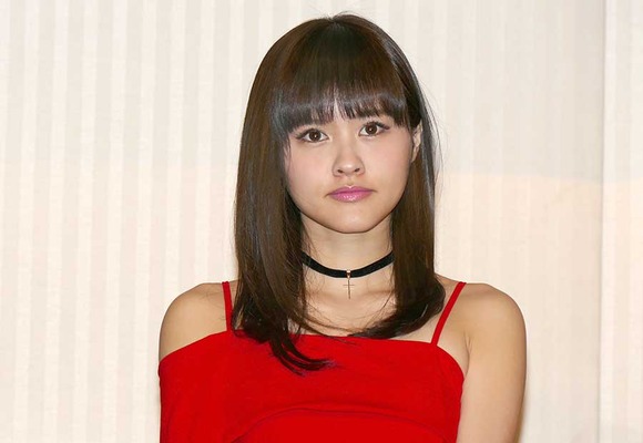 A B C Z 橋本良亮 河合郁人 記者会見でキスの予行演習 大人のくちびるでした Cinemacafe Net
