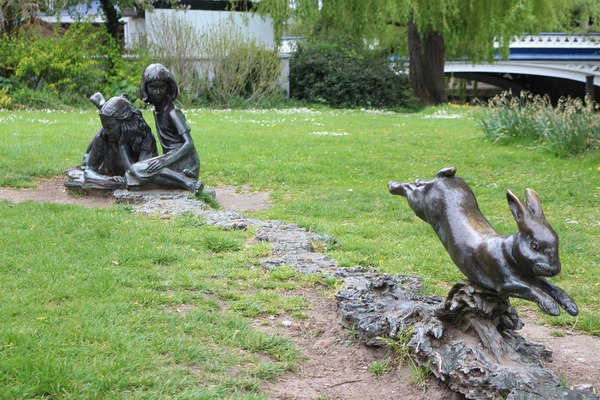 ウェイ川／アリスのはじまりを紐解く旅＜ギルフォード編＞