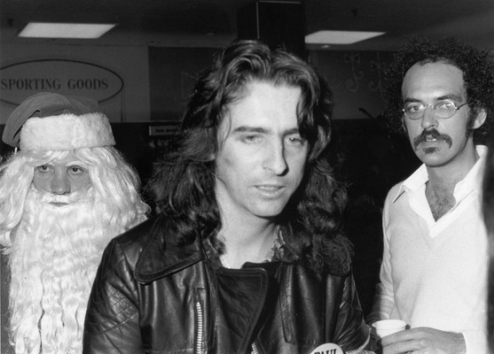 『スーパーメンチ -時代をプロデュースした男！-』(C)2013 NoMoneyFun Films Inc. and A&ETelevision Networks LLC. All Rights Reserved.