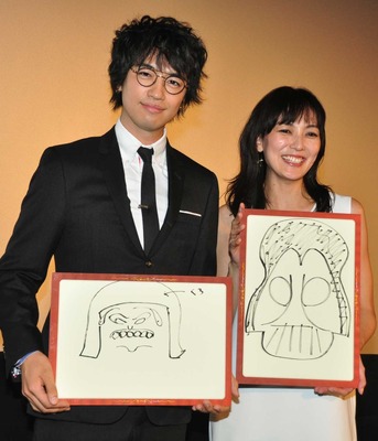 もはや事故レベル 斎藤工の描いたダース ベイダー似顔絵に酷評の嵐と失笑 Cinemacafe Net