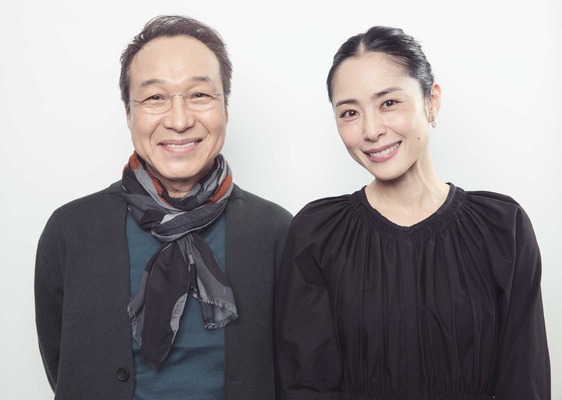 インタビュー 小日向文世 深津絵里 過酷なサバイバルの中で育んだ幸せな夫婦の愛 Cinemacafe Net