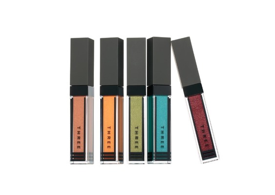 THREE 2017 SUMMER　MAEUP COLLECTION 「THREE ウイスパーグロスフォーアイ」（各3,564円）