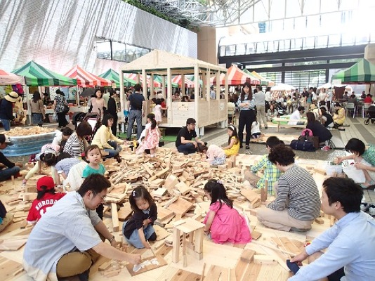 「木とあそぼう 森をかんがえよう with more trees」イベントイメージ