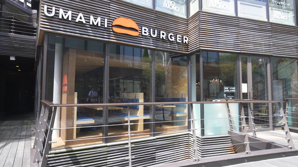 “うま味”をのせて黒船到来!?  LA発「UMAMI BURGER®︎」 が初上陸