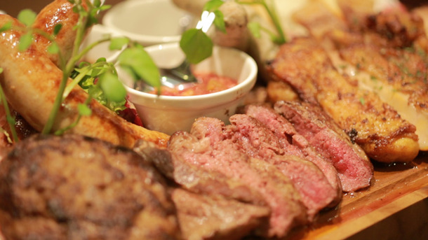 “進化した”肉料理専門店!? 「肉が旨いカフェ NICK STOCK 本町通店」