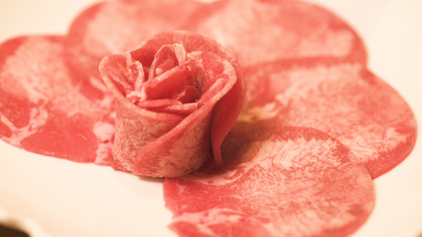 肉好き女子必食！ 肉料理専門店「くろうし」でいただく絶品牛たんしゃぶしゃぶ