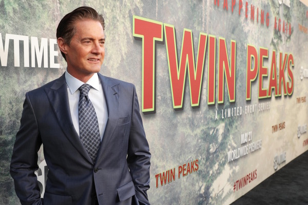 “TWIN PEAKS”: （C）Twin Peaks Productions, Inc. All Rights Reserved.