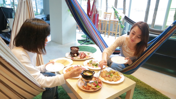 ブーム到来中！ ハンモックカフェでゆら〜り夢気分を♪