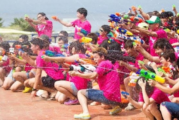 日本最大級の水かけ祭り！「ウォーターランフェスティバル2017」横浜・八景島シーパラダイスで開催