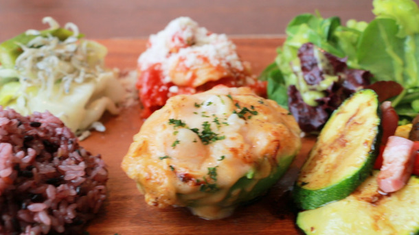 体の中からエネルギーチャージ！ 野菜たっぷりヘルシーカフェ