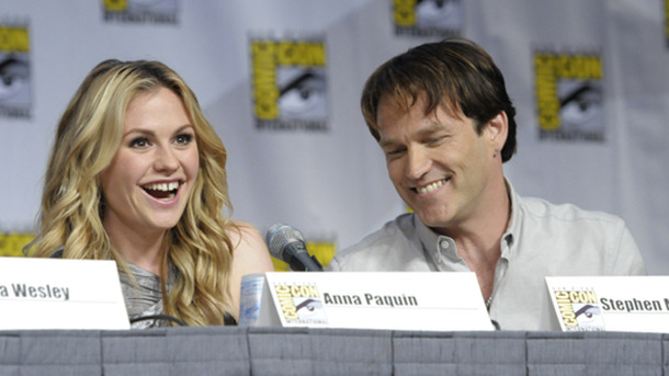 7月に開催されたコミコンでのアンナとスティーヴン -(C) AP/AFLO