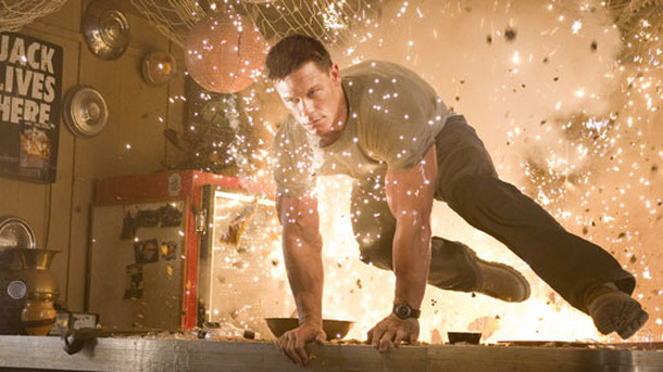 ネバー・サレンダー　肉弾凶器