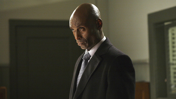 「FRINGE／フリンジ」　-(C) 2010 Warner Bros. Entertainment Inc. All rights reserved.