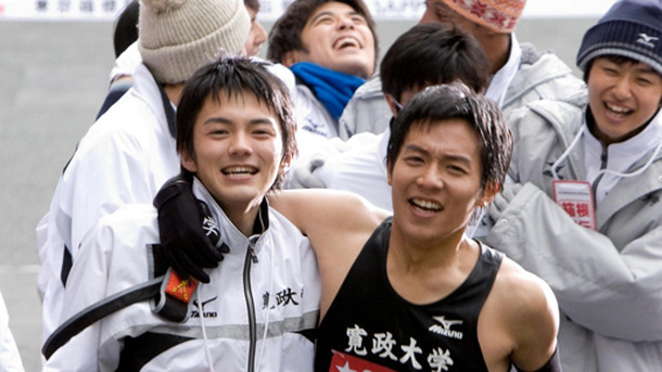 風が強く吹いている