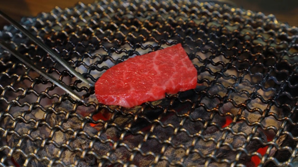 口の中でとろける！ 旨さ無限大の絶品ホルモンに悶絶