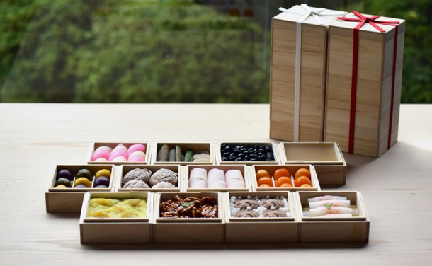 HIGASHIYA「和菓子のおせち」