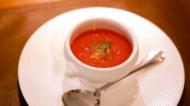 カヌレも絶品フレンチも！ 商店街で味わえる本格ビストロ