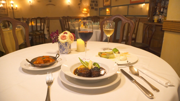 舌で感じる老舗のこだわり。アットホームに楽しめる本格フレンチ