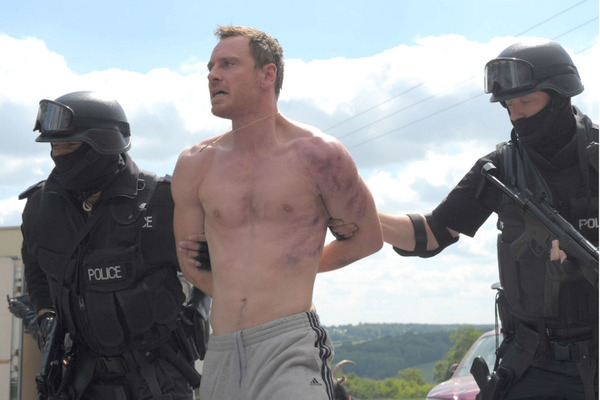 『アウトサイダーズ』 (C) BFI, CHANNEL FOUR TELEVISION CORPORATION AND TRESPASS AGAINST US LIMITED 2015