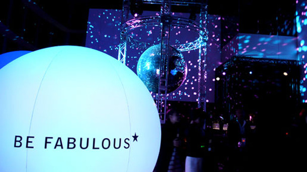 映画にまつわるファッション小噺 vol.18　ファビュラスな夜に！