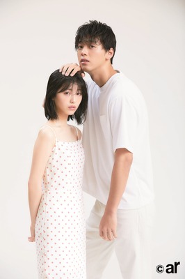 浜辺美波 竹内涼真と 胸キュン 2ショット Ar 8月号カバー初登場 Cinemacafe Net