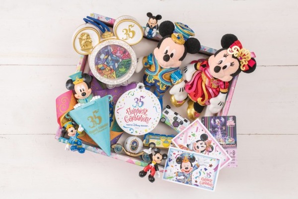 35周年の思い出がギュッ！フィナーレグッズの数々が熱い！(C) Disney