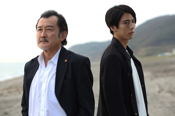 “刑事”吉田鋼太郎vs“殺人犯”賀来賢人! 衝撃と感動の「死命」放送決定