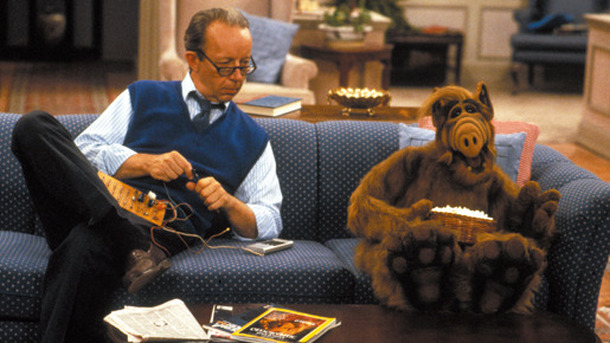 ALF (C) 1986 Alien Productions.