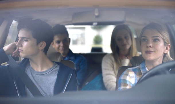 ティモシー シャラメ 憧れの人と70 Sソングを熱唱 マイ ビューティフル デイズ Cinemacafe Net