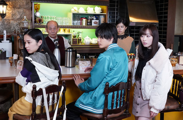 福原遥 神尾楓珠 堀田真由の登場に沸く 3年a組 以外の 繋がり も ニッポンノワール 第7話 Cinemacafe Net